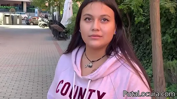 Bästa An innocent Latina teen fucks for money finröret