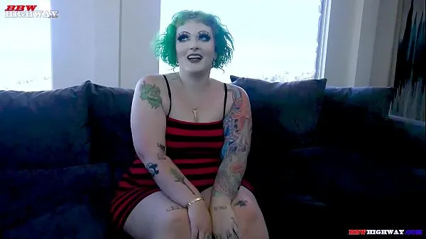 Beste big butt Goth Pawg Vicky Vixen debuts on fijne buis