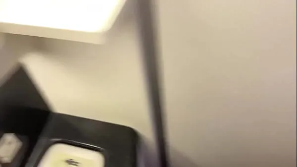 بہترین In the toilet of the plane, I follow my husband to get fucked and fill my mouth before take off فائن ٹیوب