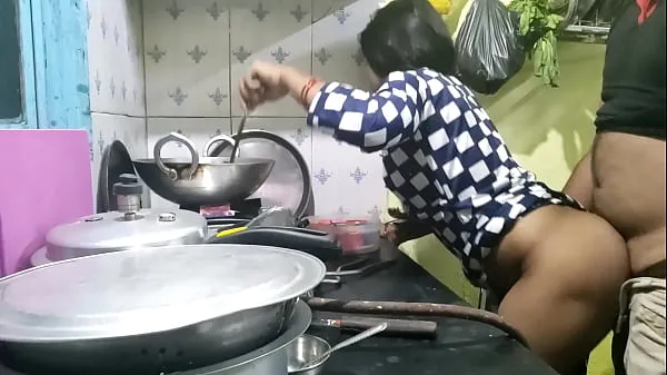 بہترین The maid who came from the village did not have any leaves, so the owner took advantage of that and fucked the maid (Hindi Clear Audio فائن ٹیوب