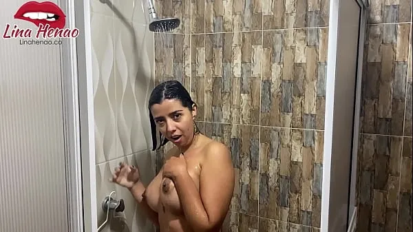 Najboljši My stepmother catches me spying on her while she bathes and fucks me very hard until I fill her pussy with milk fini kanal