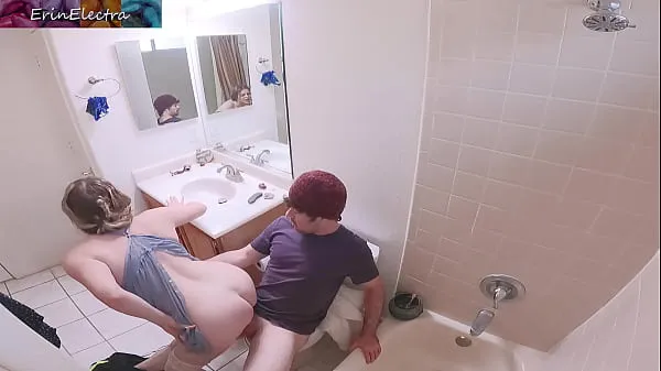 Masturbating stepmom in the bathroom invites stepson in for sex สุดยอด Tube ที่ดีที่สุด
