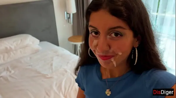 Bedste Step sister lost the game and had to go outside with cum on her face - Cumwalk fine rør