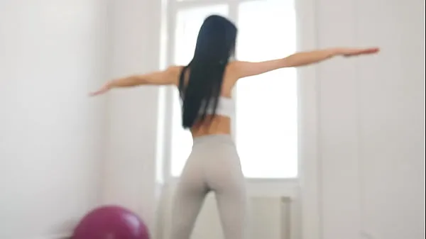 Bästa Fit18 - Simon Kitty - All Natural Big Tits Latvian Girl Has Gym Sex finröret